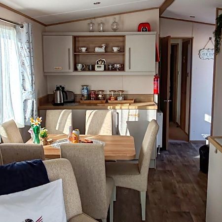 Eagle'S Den Caravan Лосимът Екстериор снимка